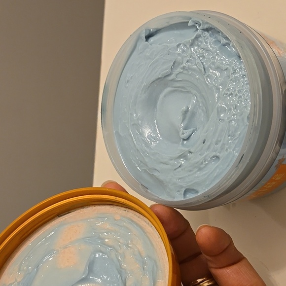 Tree Hut Ocean Glow Sparkling Gel Wash and Body Butter Bundle - Picture 5 of 6